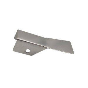 Rudder retaining clip